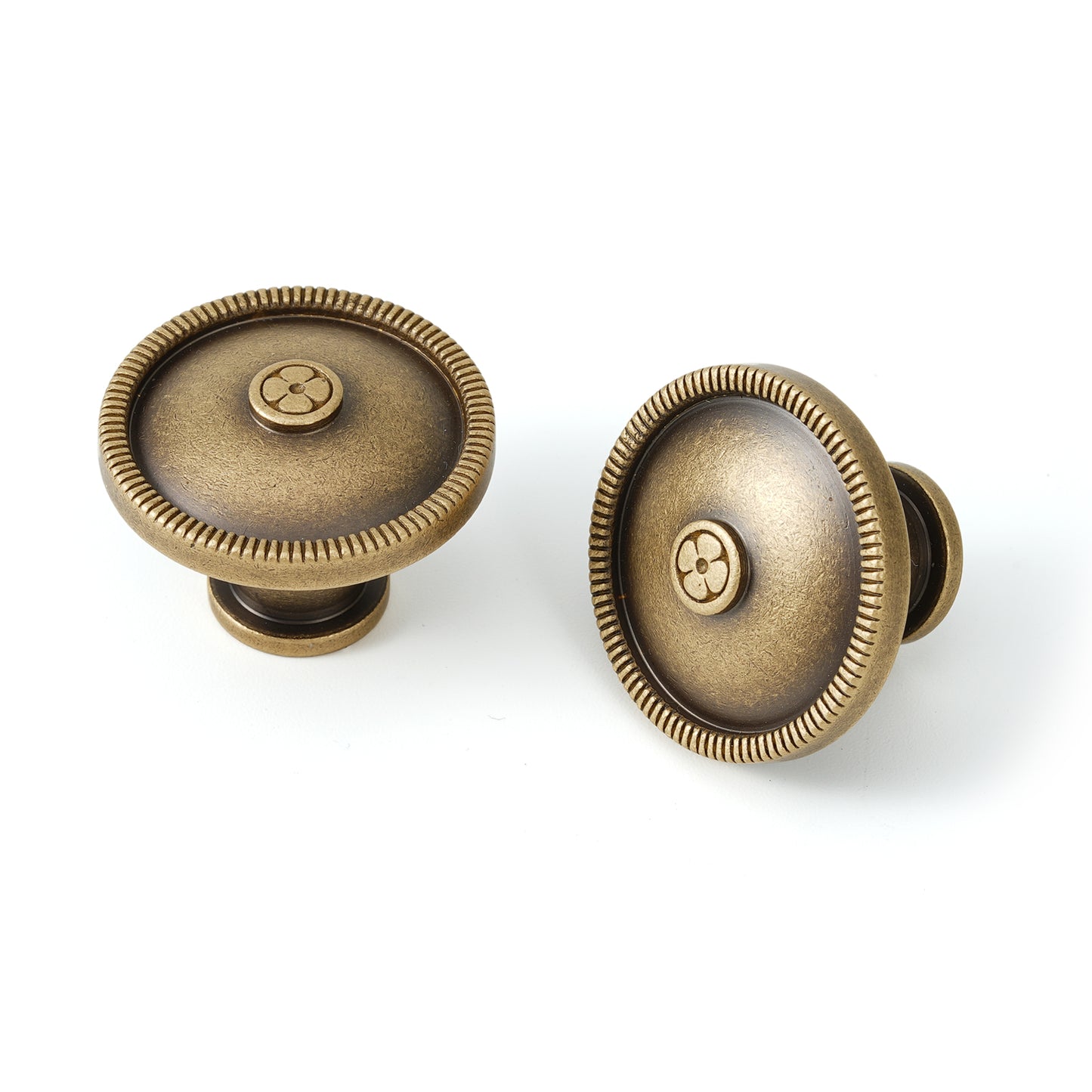 ø32mm Soild Brass Cabinet Knobs in Antique Brass